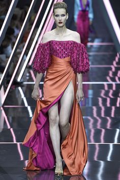 Bright Clothing, Western Couture, Colourful Fashion, Paris Couture Week, Clare Waight Keller, Wedding Evening Gown, Function Dresses, Runway Fashion Couture, Runway Outfits