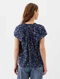 Splitneck Print Flutter Sleeve Top | Gap Factory 2024 Outfits, Flutter Sleeve Top, Flutter Sleeves, Summer 2024, Ruffle Trim, Flutter Sleeve, Gap, Sleeve Top, Split