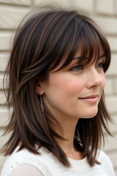 29+ Chin Length Hairstyles Women 15 Quick Simple Hairstyles, Chin Length Hairstyles, Best Hair Cut, Hair Contouring, Medium Hair Styles For Women, Wine Hair, Chin Length Hair