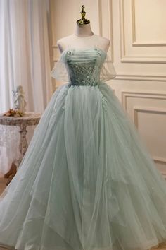 Prom Dress Green, Tulle Long Prom Dress, Green Evening Dress, Long Formal Gowns, Green Tulle, Beaded Tulle, Long Evening Gowns, Green Prom Dress, Sweet 16 Dresses