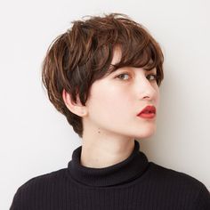 【HAIR】ショートヘア美容師 #ナカイヒロキさんのヘアスタイルスナップ（ID:438509） New Hair Look, Stylish Short Hair, Really Short Hair, Bob Haircut For Fine Hair, Edgy Short Hair, Short Choppy Hair, Japanese Hairstyle, Short Wavy Hair, Hair Collection