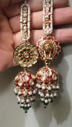 Shop now exclusively at www.allthatsdesi.com Follow us on Instagram https://www.instagram.com/allthatsdesi/ Whatsapp us at +19738137663 Karanphool Jhumka, Jadau Jhumka, Vintage Indian Jewelry, Rajputi Jewellery, Earrings With Pearls, Indian Jewelry Earrings, Bridal Jewelry Vintage, Heavy Earrings, Antique Jewellery Designs