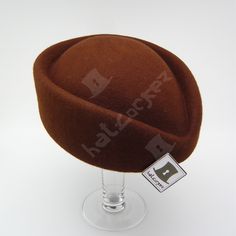 VINTAGE Wool Felt Ladies Fascinator Women Pillbox Hat Stewardess | 56cm | Brown | eBay Pillbox Hat, Pill Boxes, Vintage Wool, Fascinator, Wool Felt, Felt, Wool, Hats, Color