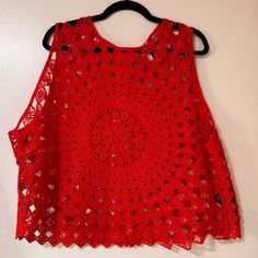 Slightly Shorter Tank Top In A Crochet-Look Knit. Round Neckline, Covered Buttons At Back, And A Scalloped-Edge Hem. Unlined. 100% Polyester. Never Worn. Red Crochet, Short Tank Top, Scalloped Edge, Sleeveless Tank, Covered Buttons, Round Neckline, H&m, Tank Top, Womens Tops