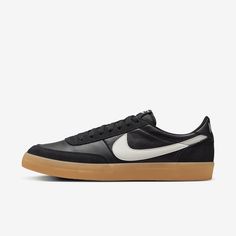 Inspired by the original low-profile tennis shoes, the Nike Killshot 2 updates the upper with various textured leathers to create a fresh look. From soft suedes to smooth leathers with the perfect sheen, it's courtside attitude with a modern touch. To prove you're on top, the rubber gum sole adds the cherry on bottom. Tom Ford Eyewear, Mens Shoes Black, Nike Acg, Clarks Originals, Black Leather Shoes, Soft Suede, Shoe Care, Tennis Shoes, Nike Sportswear