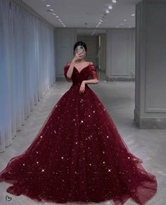 Aesthetic Ball Gowns, Red Princess Dress, Gown Aesthetic, Masquerade Ball Gown, Sparkly Gown, Red Ball Gown, Red Wedding Dress, Princess Prom Dresses, Pretty Quinceanera Dresses