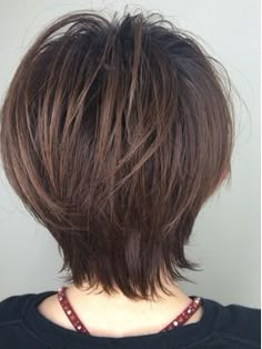 Trending Short Hair, Straight Haircuts, Short Choppy Haircuts, Short Hair Hairstyles, Straight Hair Cuts, Medium Layered Hair, Asian Short Hair, Bob Hairstyles For Fine Hair