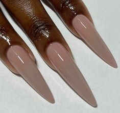 Nude Stilletos Nails, Long Neutral Nails, Natural Stiletto Nails, Khloe Kardashian Nails, Nude Stiletto Nails, Kardashian Nails, Nails Aesthetics, White Stiletto Nails