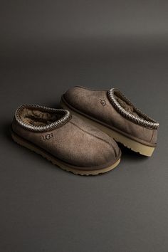 Are UGGs an indoor or an outdoor shoe for you? Outdoor Shoes