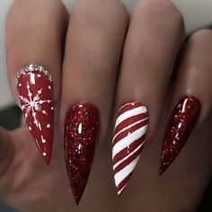 Super Cute And Stylish Ships In 5-10 Business Days Nail Art Noel, Fake Nails With Glue, Almond Nail, Nail Forms, Festival Nails, Christmas Nail Designs, Stick On Nails