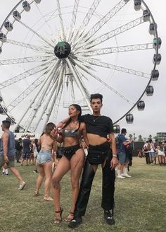 Matching Festival Outfits Couples, Matching Festival Outfits, Coachella Outfit Men, Fashion Animation, Outfit Coachella, Coachella 2023, Festival Fits