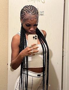 Styles To Put Your Braids In, Cornwors Hairstyle Black Women, Black Women Cornrow Hairstyles, Dope Braided Hairstyles, Lemonade Braids With Designs, Hair Flicks, Feed In Braids Hairstyles, Natural Hairstyle, Cute Braided Hairstyles