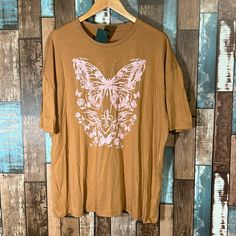 Nwt Medium Oversized So Soft Pink Butterfly Print Rust Orange Tshirt Bust 26” Length 27.5” Trendy Pink Butterfly Print Tops, Casual Pink T-shirt With Butterfly Print, Pink Short Sleeve T-shirt With Butterfly Print, Orange Tshirt, Butterfly T Shirt, Rust Orange, Pink Butterfly, Wild Fable, Butterfly Print