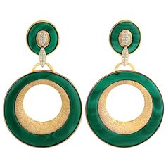 These stunning green with envy earrings is handmade in 18-karat gold. It is hand set 41.3 carats malachite and 0.33 carats of glimmering diamonds. FOLLOW MEGHNA JEWELS storefront to view the latest collection & exclusive pieces. Meghna Jewels is proudly rated as a Top Seller on 1stDibs with 5 star customer reviews. All items manufactured by us are handmade and can be customized or redesigned. Composition Size-60X37 MM Total Weight-28.75 Gold Weight(Gms)-20.425 Diamond Wt(Cts)-0.33 Malachite Wt(C Mens Diamond Jewelry, Diamond Chandelier Earrings, Chalcedony Earrings, Green With Envy, Diamond Glitter, Cushion Cut Diamonds, Jade Jewelry, Antique Earrings, Emerald Cut Diamonds