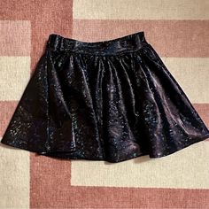 Girls Size 7 Elastic Waist Skater Skirt Black, Glitter/Iridescent Color Nwot Fairy Grunge Mini Skirt For Party, Iridescent Outfit, Skater Skirt Black, Black Skater Skirts, Iridescent Color, Black Glitter, Black Skirt, Skirt Black, Kids Bottoms