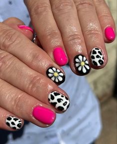 Fun Short Nail Designs, Rodeo Nails, Country Nails, Cow Nails, Leopard Nails, Glamorous Nails, Shellac Nails, Bling Acrylic Nails, Nails Desing