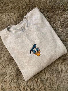 Embroidery Samples, Disney Crewneck, Embroidery Clothing, Embroidery Crewneck, Disney Embroidery, Disney Bound Outfits, Embroidery On Clothes