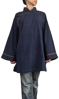 ChomThong Hand Woven Cotton 100%  Color : Indigo Navy  Chest : 105cm Length : 82cm The measurement from the center of the back of the neck to end the Tunic Blouse, China Fashion, Womens Tunics, Woven Cotton, Cotton Weaving, Tunics, Hand Woven, Hand Weaving, Long Sleeve Blouse