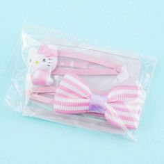 Hello Kitty & Pink Ribbon Hair Clip Set - Blippo Kawaii Shop Hello Kitty Decorations, Ribbon Hair Clip, Pastel Accessories, Kawaii Hair Clips, Kawaii Hair, Silly Clothes, Cute Hair Clips, Kitty Clothes, Candy Hair