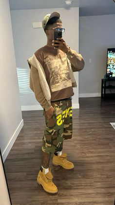 Drippy Fall Outfits Men, Outfits With Timbs Men, Tapestry Outfit Men, Streetwear Timberland Outfits, Men Timberland Outfits, Mens Outfit Layout, Timbs Outfits Men, Black Timbs Outfit Men, Timberland Boots Outfit Mens Streetwear