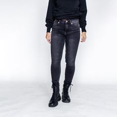 Winter Stretch Jeans With Straight Leg, Winter Stretch Straight Leg Jeans, Fitted High Rise Winter Jeans, Trendy High Rise Jeans For Winter, Trendy High Rise Winter Jeans, Mid-rise Jeans For Winter Workwear, Trendy High-rise Jeans For Winter, Edgy High Waist Jeans For Winter, Edgy High Waist Winter Jeans