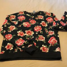 Lightweight, Sweatshirt, Black With Pink Roses, Never Worn; Has No Tags Black Floral Print Crew Neck T-shirt, Flower Sweatshirt, Pink Roses, H&m, Black Pink, Sweatshirts Hoodie, Womens Tops, Sweatshirts, Pink