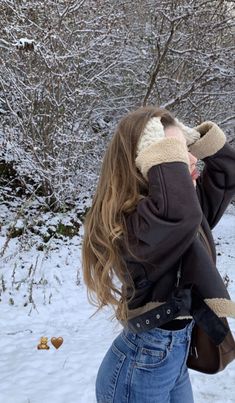 Snow Photos, Modele Fitness, Cold Girl, Winter Photoshoot, Cold Outfits, Winter Girls, Instagram Photo Inspiration, Winter Aesthetic, Outfit Inspo Fall