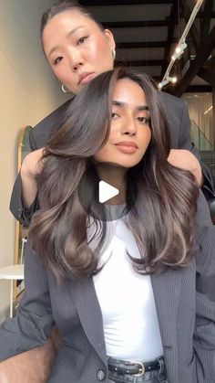 Laura Kim on Instagram: "Chocolate brunette 🤎  Love to work with your own hair colour and skin tone  @s.kayzz has beautiful dark brown hair that suits more warm natural brunette-simply create using No bleach colour (ELC)  We both love the results 🫶🏼 . . . . .  #brunette #nobleachhighlights #brownhair #hairconsultation #healthyhair #hairinspo #hairtransformation #avedaaus #avedaelc" Dark Brown Hair Tanned Skin, Nice Brunette Hair Colors, Best Hair Colour For Asian Skin, Classy Brunette Hair, Brown Hair Deminsion, Brunnet Hair Asian, Brown Face Framing Highlights, Dark Brown Hair With Chocolate Highlight, Bob Hairstyles No Bangs