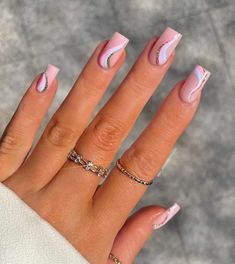 Summer Nails Red, Pastel Glitter Nails, Pastel Nail Ideas, Light Pink Acrylic Nails, Taylor Nails, Classic Nail Designs, Hannah Taylor, Violet Nails, Western Nails