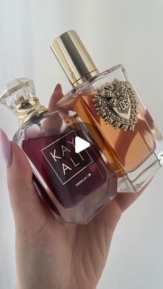 Kasia on Instagram: "Let me tell you… this combo!! 💥 Kayali Vanilla 28 x Dolce & Gabbana Devotion 💥  Have you tried it already?   #perfume #perfumelover #perfumes #perfumeaddict #perfumeaddiction #fragrances #fragrancecollector #fragrancecollection #scentoftheday #scents #perfumeholic #fragranceholic #niche #instafragrance #instaperfume #fragcommunity #fragcomm #fraghead #luxuryfragrances #layeringcombo #fragrancecommunity #ratemyperfume #reels" Devotion Dolce Gabbana, Fragrance Combos, Dolce Gabbana Perfume, Dolce And Gabbana Perfume, Body Washes