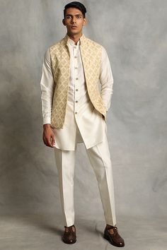 Nehru Jacket Kurta For Men, Kurta With Koti Men, Kurta Nehru Jacket Men, Nehru Jacket Outfits Men, Suit For Men Wedding Indian, Unique Kurta Designs For Men, Gold Kurta For Men, Kurta Koti For Men, Kurta With Nehru Jacket For Men