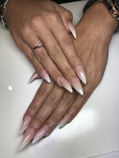 Stiletto Nails Ombre, Gemstone Nails, Henna Nails, Web Tattoo, Cow Nails, Nails Ombre, Nail Time, Pointed Nails, Nail Candy