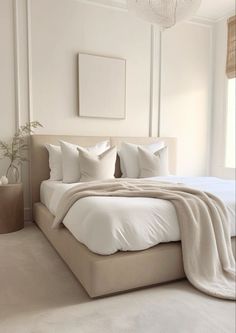 Bedroom Ideas Farmhouse, Bedroom Ideas Master, Beige Bedroom Decor, Modern Apartment Living Room, Beige Bedroom, Floor Bed, Redecorate Bedroom, Room Makeover Bedroom, Master Bedrooms Decor