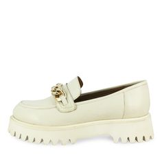 Saint Donna's off white moccasins present a stylish, eye-catching look with a gold link chain embellishment at the vamp, off white eva soles, luxurious helious leather upper, and leather lining and socks. Handcrafted, they offer a round toe and simple slip-on convenience.Brand Name - SaintG Closure - Slip-On Colour - Off White Upper - Helious Leather Lining - genuine leather Sock - genuine leather Sole - Tunit White Moccasins, White Loafers, Gold Link Chain, Leather Socks, Leather Moccasins, Biker Boots, Ballerina Flats, The Vamps, Leather Loafers