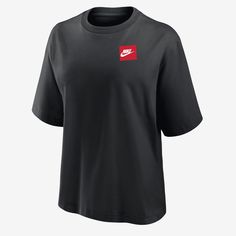 Love sports? Us too. This tee is made with a boxy, comfortable fit and soft cotton fabric. Women Lifestyle, Black Fashion, Nike Women, Dark Grey, Comfort Fit, Cotton Fabric, Nike, Sports, Fabric