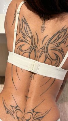 Aesthetic Lower Back Tattoos, Flame Spine Tattoo, Upper Body Tattoos For Women, Back Dermal Piercing With Tattoo, Back Tattoos Upper, Rhegan777 Tattoos, Back Pieces For Women Tattoo, Back Tattoo Upper, But Tattoos For Women