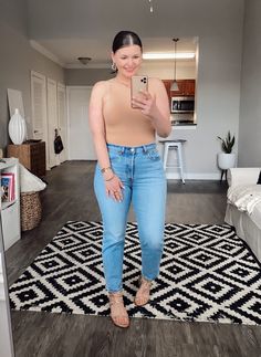 Wedgie Levis Jeans Outfit, Levi Straight Leg Jeans Outfit, Levi’s Wedgie Jeans, Levi’s Wedgie Jeans Outfit, Levi’s Outfit Woman, Wedgie Fit Levis Outfit, Levis Straight Leg Jeans Outfit, Levi Wedgie Jeans Outfit, Levis Wedgie Straight Jeans Outfit