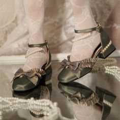 Fabric Material: PuColor: GreenHeels Height: 4.5cm/1.77" Green Heels Aesthetic, Green Shoes Aesthetic, Sage Green Shoes, Fairy Shoes, Halter Dress Short, Heels Aesthetic, Luxury Duvet Covers, Shoes Green, Green Heels