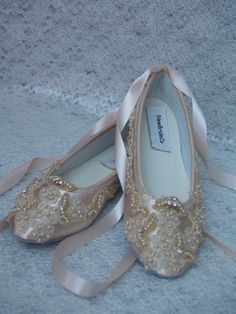 Champagne/Gold flat shoes I meticulously designed these beautiful shoes fit for a real princess on her wedding day I hand dyed and hand embellished them, these are not found in stores I used beautiful first class elements: gold Venice lace trim, silver Swarovski crystals, glass pearls, reversible ribbon. US Adult Sizes: 5, 5.5, 6, 6.5, 7, 7.5, 8, 8.5, 9, 9.5, 10, *11 & 12 and W Wide width from 6W - 10W, *11W, 12W *FOR SIZE 11 & 12 regular and Wide width, have an extra cost: 15.00USD Plea Elegant Wedding Shoes With Pearl Embroidery, Elegant Gold Formal Dance Shoes, Elegant Gold Dance Shoes For Formal Occasions, Elegant Lace Wedding Shoes For Ceremony, Elegant Wedding Shoes With Laces For Ceremony, Elegant Laced Wedding Shoes For Ceremony, Pearl Embellished Closed Toe Wedding Shoes For Reception, Crystal Embellished Wedding Shoes For Reception, Pearl Embellished Closed Toe Wedding Shoes