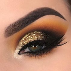 Pageant and Prom Makeup Inspiration. Find more beautiful makeup looks with Pageant Planet. #makeup #prommakeup #pageantmakeup #eyeshadow #lipstick #prom #pageant Eye Ideas, Pageant Makeup, Make Up Designs, Make Up Gold, Gold Eye Makeup, Make Up Inspiration, Glitter Eye Makeup, Brown Eye