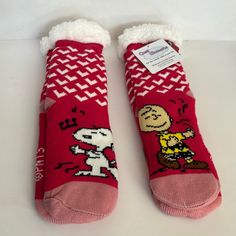 Nwt One Size Fits Most Sherpa Fully Lined Socks With Grippy Bottoms, Nonslip, Cozy, Socks, Charlie Brown, Snoopy, Peanuts, New With Tags Socks. Set Of Two. Peanuts Charlie Brown, Charlie Brown Snoopy, Charlie Brown Peanuts, Cozy Socks, Sherpa Lined, Charlie Brown, Shopping List, Pink White, Peanut