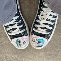 Stuff To Draw On Converse, Converse Art Ideas, Converse Drawings, Sally Face Themed Phone, Sally Face Guitar Symbols, Sally Face Converse, Converse Doodles, Real Grunge, Converse Shoes Drawing