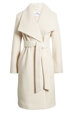 Bundle up for colder weather without compromising on refinement in this richly textured coat streamlined with dramatically oversized lapels and a silhouette-cinching belt. Drape collar Removable tie belt Lined 100% polyester Dry clean Imported White Peacoat Outfit, Cream Coat Outfit Winter, Cream Coat Outfit, Cream Winter Coat, Addy Rae, White Coat Outfit, Peacoat Outfit, Aritzia Coat, Woolen Coat Winter