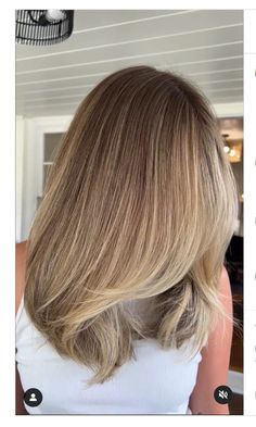 Oat Blonde Hair, Blonde Balayage No Money Piece, Soft Bronde Balayage Brunette, Natural Blonde Mid Length Hair, Blonde Balayage Lived In, Dirty Blonde Hair Shoulder Length, Milky Beige Hair Color, Small Money Piece Hair