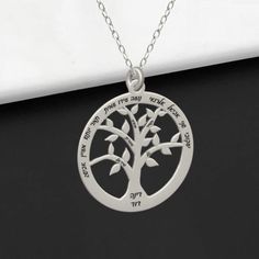 Mom With Kids, Grandma Necklace, Necklace Tree, Family Tree Necklace, Tree Of Life Necklace, Personalized Pendant, Name Jewelry, Necklace Size, Engraved Necklace