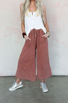 Relaxing Robin Wide Leg Pant - Red Bean | Three Bird Nest Free Spirit Outfit, Bohemian Pants, Boho Vest, Flattering Pants, Dope Fits, Jeans Outfit Summer, Red Bean, Cute Pants