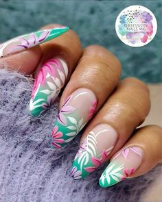 Hawaii Nail Ideas, Hawaii Vacation Nails, Vacation Nails Summer, Serenity Nails, Tropical Flower Nails, Cut Dog Nails, Nails Vacation