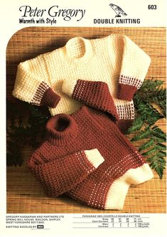 a knitted sweater and pants are shown in this knitting pattern