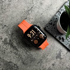 Watch Images, Apple Watch Edition, Custom Watch Faces, Watch Image, Apple Fitness, Apple Watch Bands Sports, Iphone Wallpaper Images, Iwatch Apple, Wrist Game