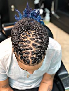 Dread Styles For Men Bun Locs, Loc Hairstyles Men, Dread Designs, Men Locs, Locks Hairstyles, Fishtail Hairstyles, Cornrow Hairstyles For Men